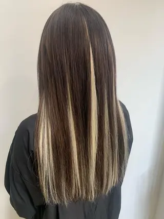 ミディアム 小笠原 菜緒のヘアスタイル