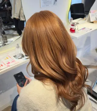 セミロング カラー せいと ハイトーン/縮毛矯正のヘアスタイル