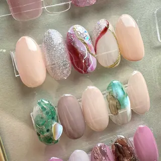 ネイル リル シャインのネイルデザイン