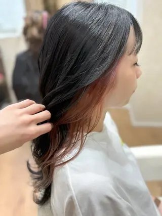 ロング 服部 真希のヘアスタイル