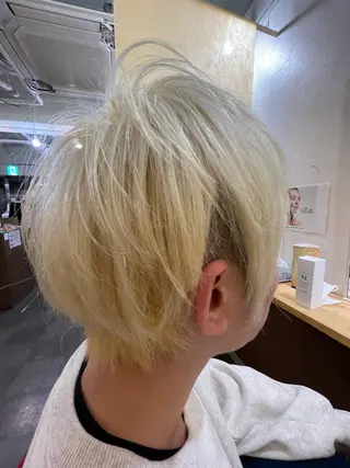 ショート カラー ヘア リゾート Ai浅草橋店のヘアスタイル
