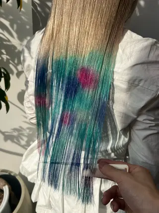 カラー 🤍 ももか🤍のヘアスタイル