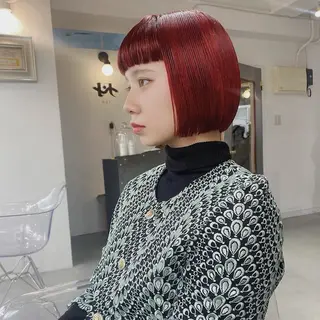 ショート カラー 楪 yuzuriha所属・Saaya/レイヤー /ブリーチ/ブロンドのヘアスタイル