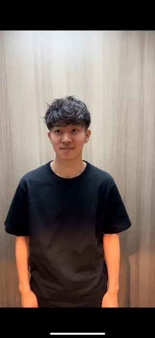 ミディアム パーマ メンズ 栗原 周太郎のヘアスタイル