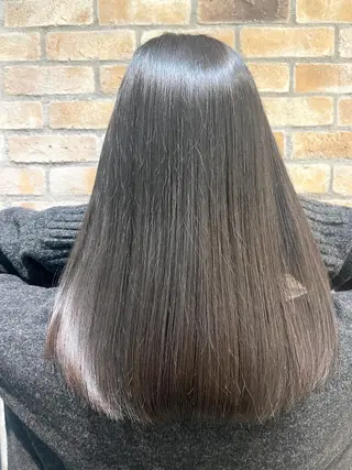 セミロング LucksiMie ginza 明松のヘアスタイル