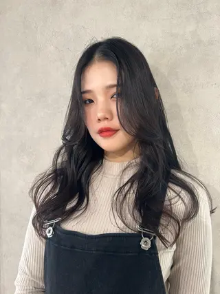 ロング カラー ayano🍒パーマ 暖色カラーのヘアスタイル