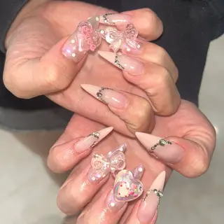 ネイル MODA MANAMIᵕ̈のネイルデザイン