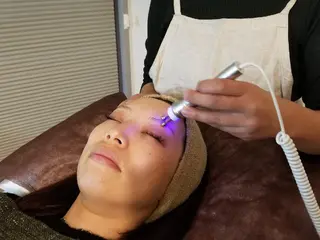 U_la所属・U_la [ウーラ] 片岡の眉毛・アイブロウイメージ