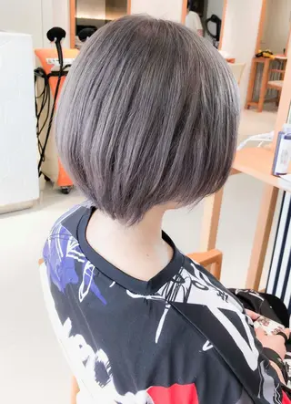 ショート カラー Days 透明感カラーのヘアスタイル