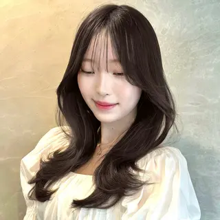 ロング 🌹ハッシュカット、 レイヤー韓国ヘア🌹のヘアスタイル