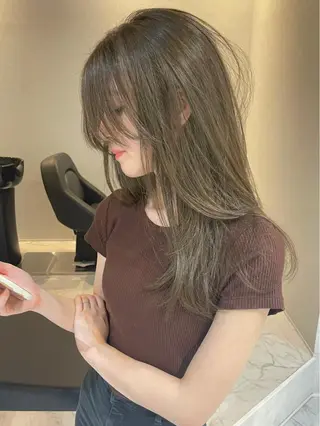 セミロング カラー ヘアアレンジ アンドウ ユウ/ レイヤーカット/韓国のヘアスタイル