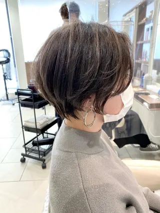 ショート カラー 横山 直輝のヘアスタイル