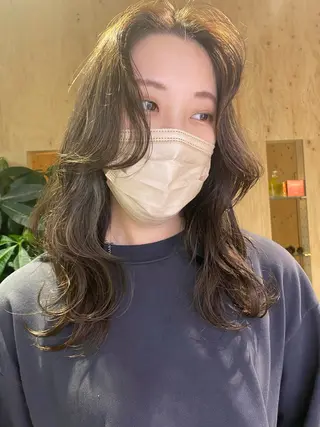 ミディアム パーマ 派手カワ🌈💖 イノウエアヤカのヘアスタイル