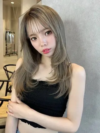 ロング カラー 吉井 結唯のヘアスタイル