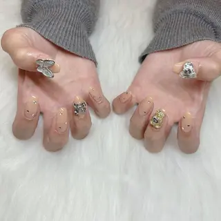 セミロング HANA うるののネイルデザイン