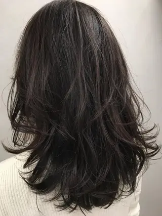 セミロング カラー パーマ 畠山 雄大のヘアスタイル