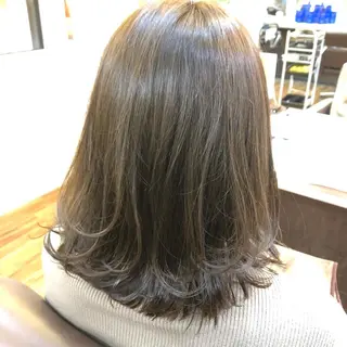 ミディアム Well's TAIGAのヘアスタイル
