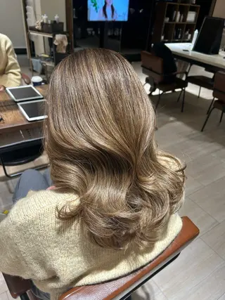 ミディアム 🎀大竹美侑／顔まわ りカット／レイヤーのヘアスタイル