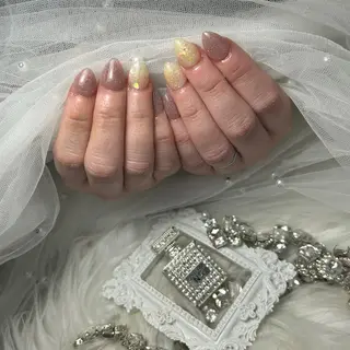 ネイル MADIA本厚木店所属・MADIA _mikiのネイルデザイン