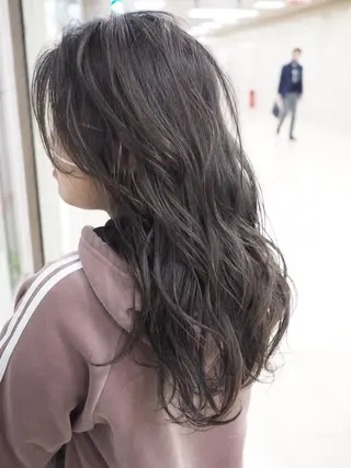 ロング カラー 菅村 勇亮のヘアスタイル