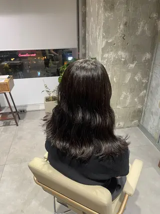 セミロング カラー ヘアアレンジ esse所属・阪倉 美玲のヘアスタイル