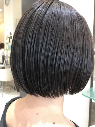 ショート 荒木 理緒のヘアスタイル