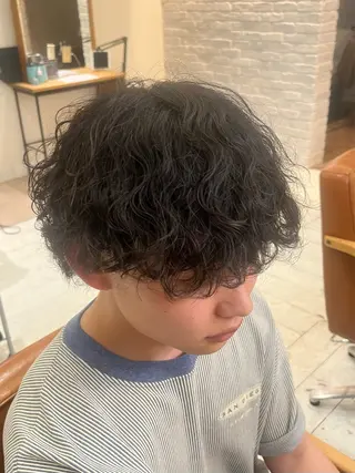 パーマ メンズ クオーレ水戸所属・山崎 蓮のヘアスタイル