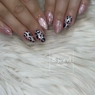 ネイル S♡JEWEL所属・S. JEWELのネイルデザイン