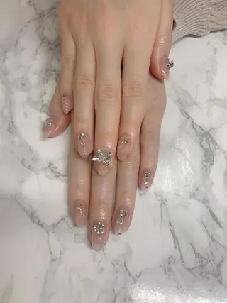 ネイル はな💎ネイル ワンホン、長さ出しのネイルデザイン