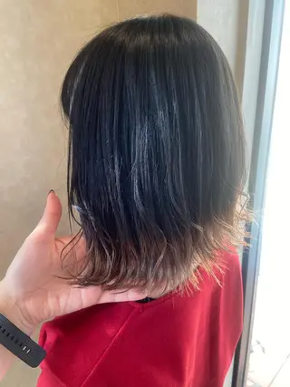 ミディアム 小林 亜紀のヘアスタイル