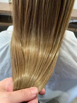 ロング カラー レイヤーカット匠 イソザキノリユキのヘアスタイル