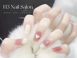 ロング H3 ネイル サロンのネイルデザイン