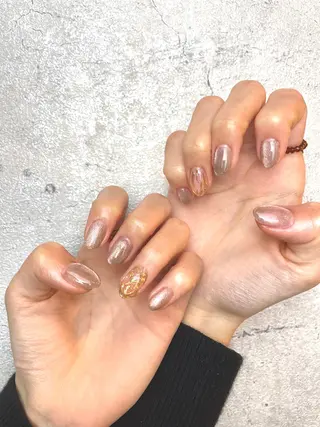 ネイル 楢本 彩耶のネイルデザイン