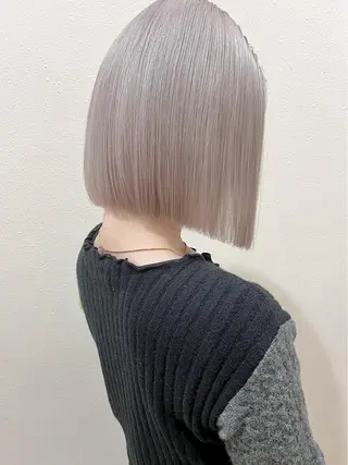 ショート ハイトーンカラー🍑 心斎橋のヘアスタイル