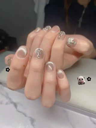 ネイル Hi Beauty 渋谷(ネイル、ハイパーナイフ6、脂肪れいきゃく、マッサージ&エステサロン)所属・Hi beauty 渋谷のネイルデザイン