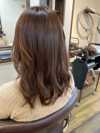 セミロング カラー canonart上田 里恵のヘアスタイル