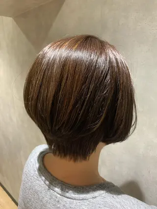 ショート カラー エンドウ ミノリ🤎 /半個室/レイヤーのヘアスタイル