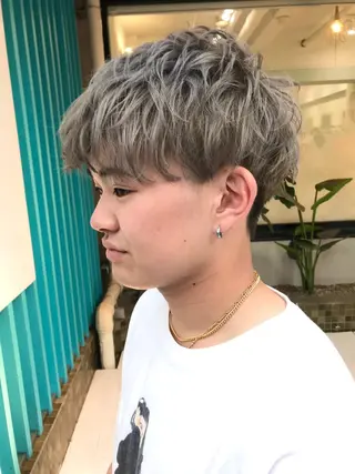 ショート カラー メンズ 佐藤 魁人のヘアスタイル