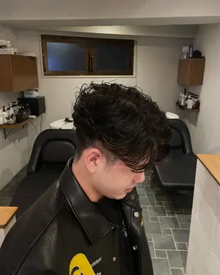 ショート パーマ メンズ arti所属・坂口 歩夢のヘアスタイル