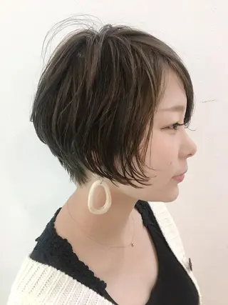 ショート nuu所属・💜ショート💜 ウルフ、ボブ二色亜美のヘアスタイル