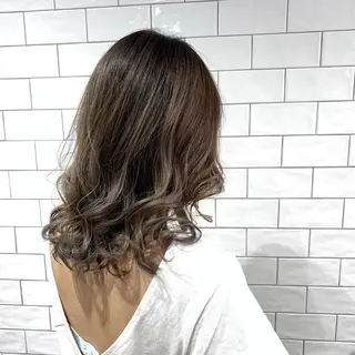 セミロング カラー 原山 直人のヘアスタイル