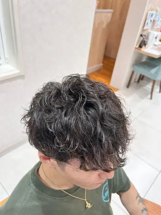 メンズ レディースショート/ メンズパーマ/足立のヘアスタイル