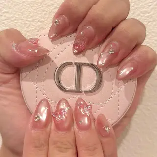 ネイル シュシュ 🎀 girly nailのネイルデザイン