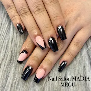 ネイル MADIA藤沢所属・MADIA MEGUのネイルデザイン