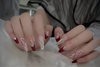 ネイル T. Leeのネイルデザイン