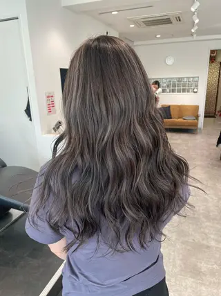 カラー miyu/ハイトーン /ブリーチのヘアスタイル