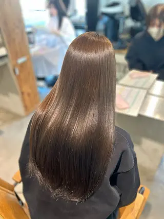 カラー tote. 成瀬晃のヘアスタイル