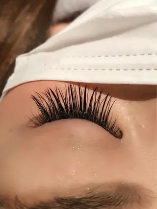 マツエク・マツパ Neale. yumiのヘアスタイル