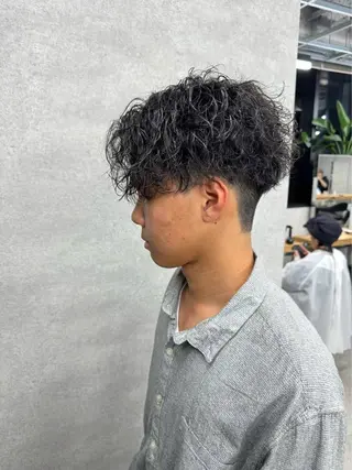 ショート パーマ ヘアアレンジ メンズ 川合 智之のヘアスタイル