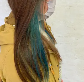 ロング カラー 上田 和紀子のヘアスタイル